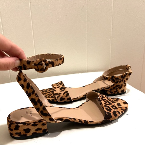 👠 A NEW DAY Winona Ankle Strap Sandals Leopard Print Target Brand NBW si… - Picture 9 of 10
